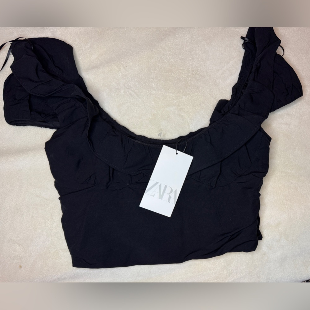 Zara Black Ruffled Sleeveless top , has no stretch - Picture 1 of 7